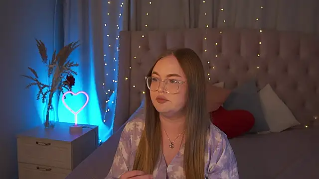 FeliciaLorne online show from January 2026 03:26:02 PM