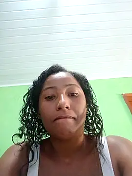 MichelyMaia online show from January 2026 03:27:01 PM