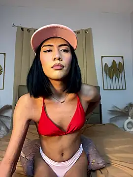 Snapshot of MadySmith chatting on January 2026 07:56:02 AM MadySmith online show from January 2026 07:56:02 AM