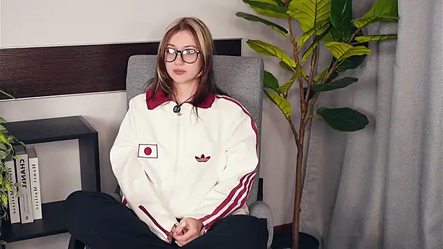 LeoneRone online show from January 2026 09:23:02 AM