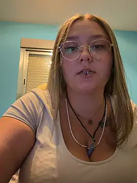 Snapshot of _maracr19_ chatting on July 2026 01:32:02 PM maracr19 online show from July 2026 01:32:02 PM