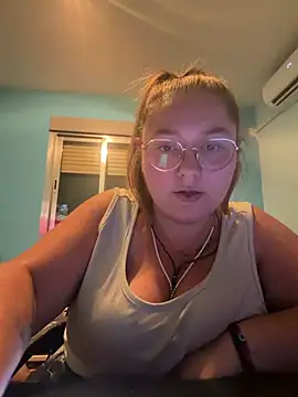 Snapshot of _maracr19_ chatting on July 2026 09:55:02 PM maracr19 online show from July 2026 09:55:02 PM