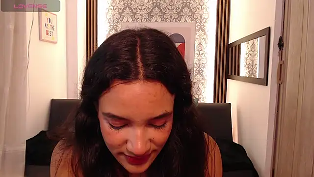 Nyxx Velariia online show from March 2026 04:13:01 PM