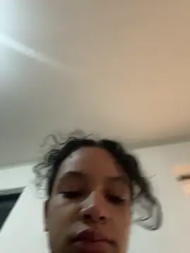 Nyxx Velariia online show from March 2026 04:05:01 PM