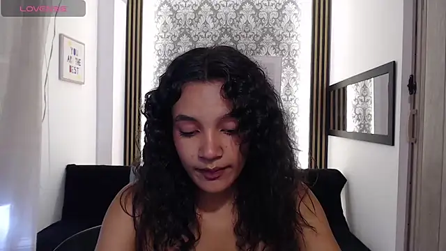 Nyxx Velariia online show from March 2026 03:45:02 PM