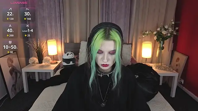 Snapshot of ToxicKittyy chatting on February 2026 09:12:01 PM ToxicKittyy online show from February 2026 09:12:01 PM