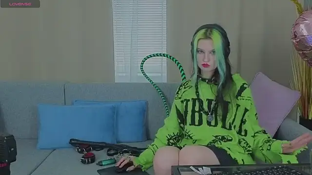 Snapshot of ToxicKittyy chatting on February 2026 02:28:01 PM ToxicKittyy online show from February 2026 02:28:01 PM