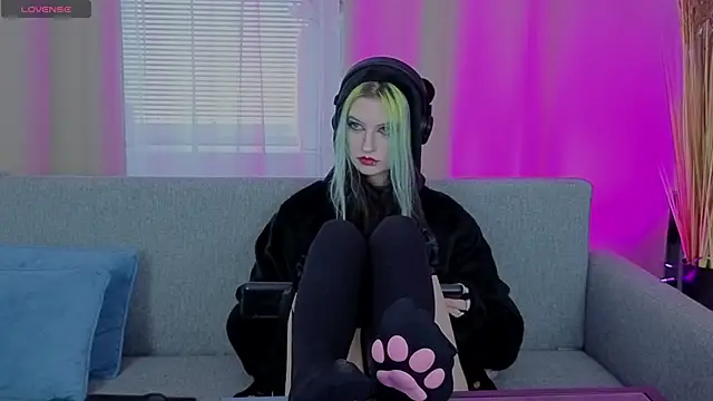 Snapshot of ToxicKittyy chatting on February 2026 02:28:02 PM ToxicKittyy online show from February 2026 02:28:02 PM