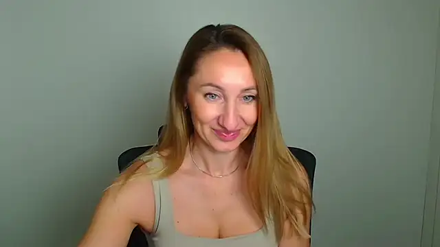 Diana Sweeet  online show from May 2026 05:55:02 AM