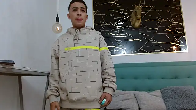 MarcusLux  online show from January 2026 11:46:01 AM