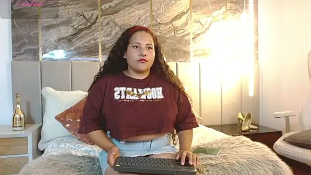 Lunea kane online show from January 2026 12:31:02 PM