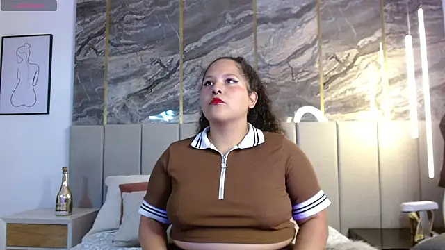 Lunea kane online show from January 2026 01:03:01 PM