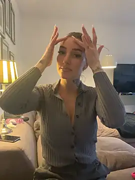 Snapshot of NovaLushhh chatting on February 2026 04:41:01 PM NovaLushhh online show from February 2026 04:41:01 PM