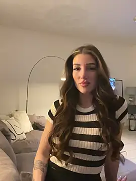 Snapshot of NovaLushhh chatting on February 2026 05:46:02 PM NovaLushhh online show from February 2026 05:46:02 PM