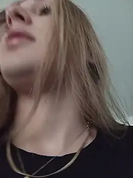 OrianaNorth online show from April 2026 01:13:01 PM