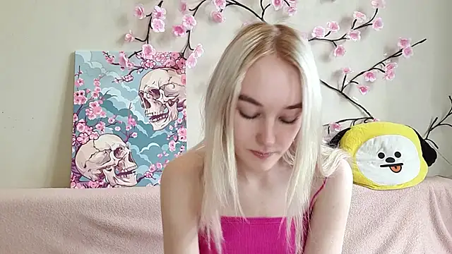 MisaMew online show from July 2026 03:07:02 PM