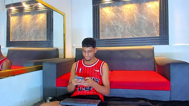 ALEX KEITH26 online show from March 2026 07:45:02 PM