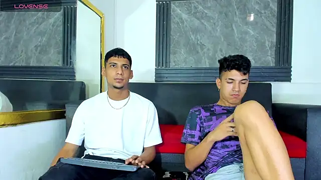 ALEX KEITH26 online show from March 2026 01:35:02 PM