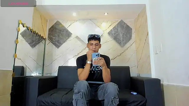 ALEX KEITH26 online show from March 2026 07:36:02 PM