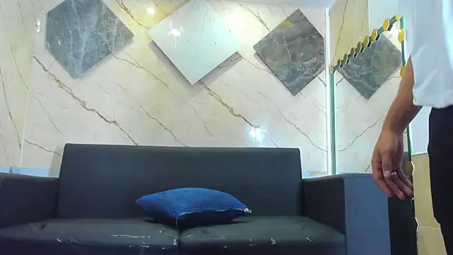 ALEX KEITH26 online show from February 2026 12:01:02 PM