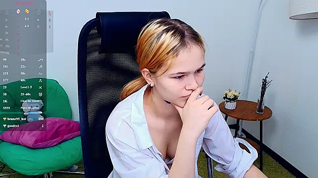 OwlLynn online show from May 2026 09:25:01 AM