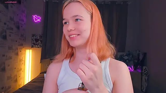 OwlLynn online show from February 2026 08:16:02 AM