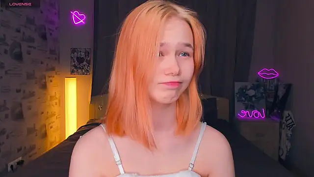 OwlLynn online show from February 2026 08:14:01 AM