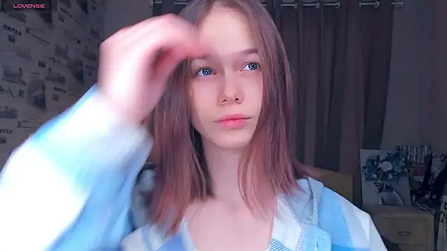 OwlLynn online show from February 2026 08:45:02 AM