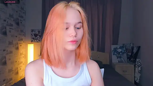 OwlLynn online show from February 2026 08:54:02 AM