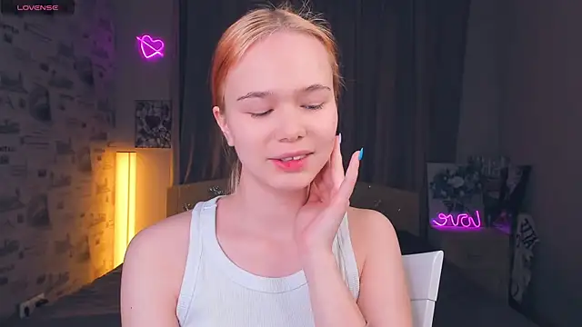 OwlLynn online show from February 2026 08:16:02 AM