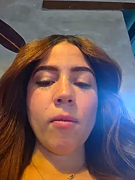 dani ferreer1 online show from April 2026 10:00:02 PM