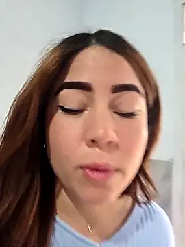 dani ferreer1 online show from April 2026 09:12:01 PM