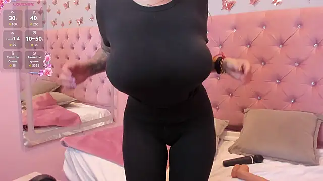 Gabby santos  online show from March 2026 01:29:02 PM