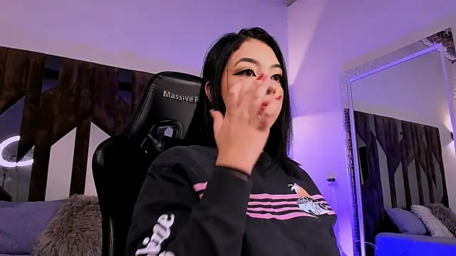 Mila laurent1 online show from February 2026 08:04:01 PM