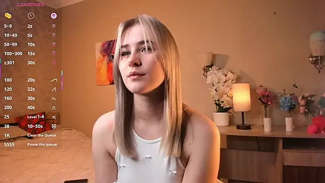 LuanaFincel online show from March 2026 01:12:01 AM