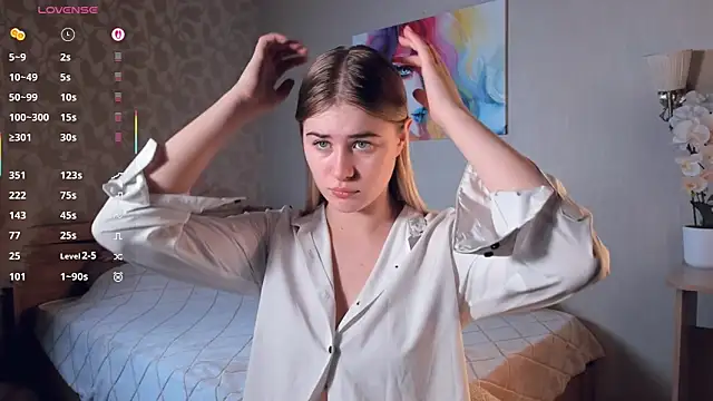 LuanaFincel online show from March 2026 01:05:01 AM