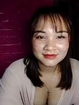 Lisakeem online show from March 2026 02:40:02 PM