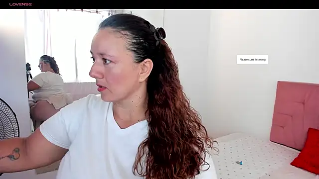 Snapshot of MsGaby_ chatting on June 2026 06:42:01 PM MsGaby online show from June 2026 06:42:01 PM