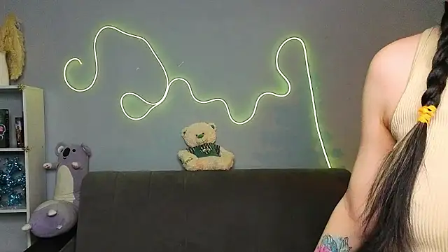 JinxMoon online show from January 2026 05:05:01 PM