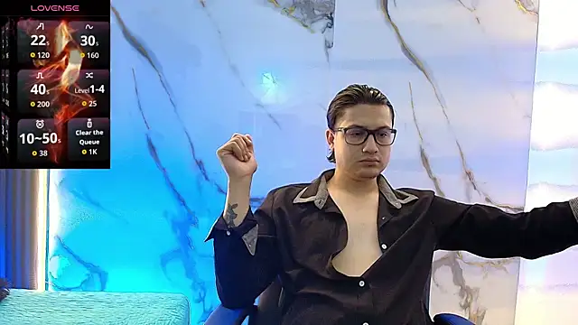 Danner Alaia online show from February 2026 07:13:01 PM