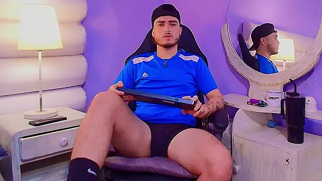 Salvattore Muller online show from February 2026 02:53:01 AM