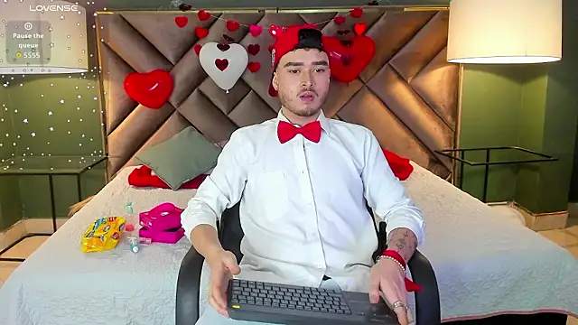 Salvattore Muller online show from February 2026 09:14:02 PM