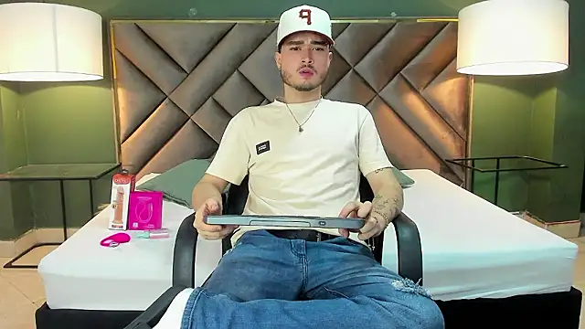 Salvattore Muller online show from February 2026 08:48:02 AM