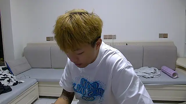 Chocolates-001 online show from March 2026 06:14:02 AM