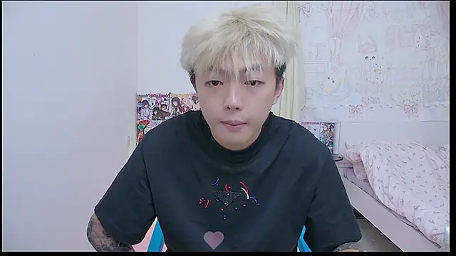 Chocolates-001 online show from April 2026 11:16:02 AM