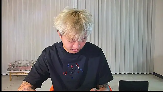 Chocolates-001 online show from April 2026 09:00:02 AM