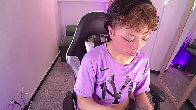 melodyy as online show from January 2026 12:31:01 PM