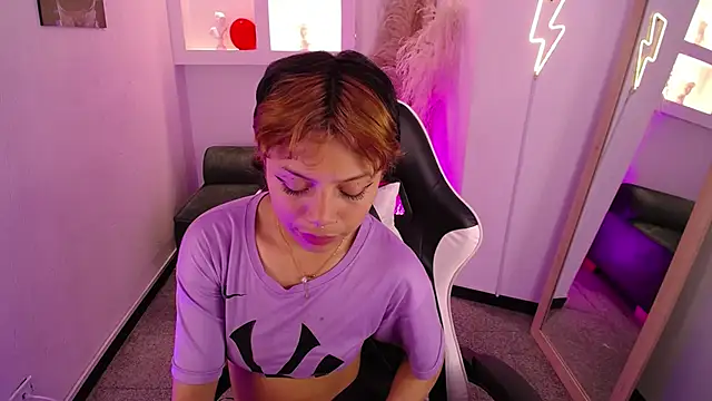 melodyy as online show from February 2026 12:38:01 PM