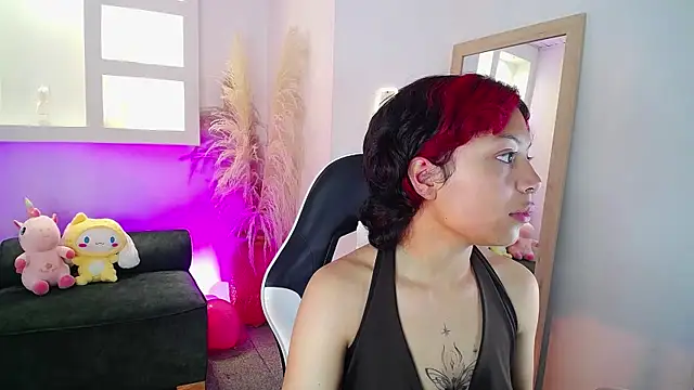 melodyy as online show from May 2026 01:03:01 PM