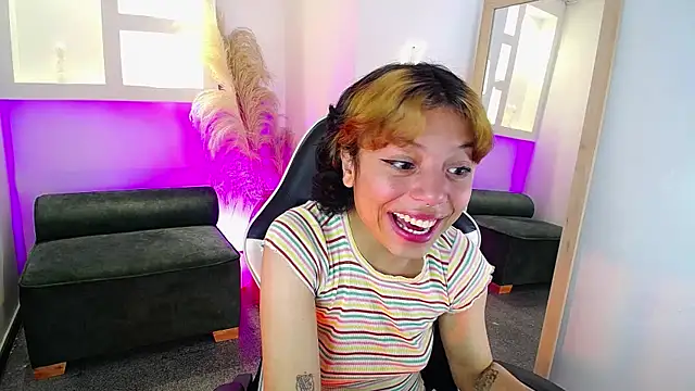 melodyy as online show from April 2026 12:52:02 PM